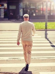 Beweglichkeit im Alter zu Fuß